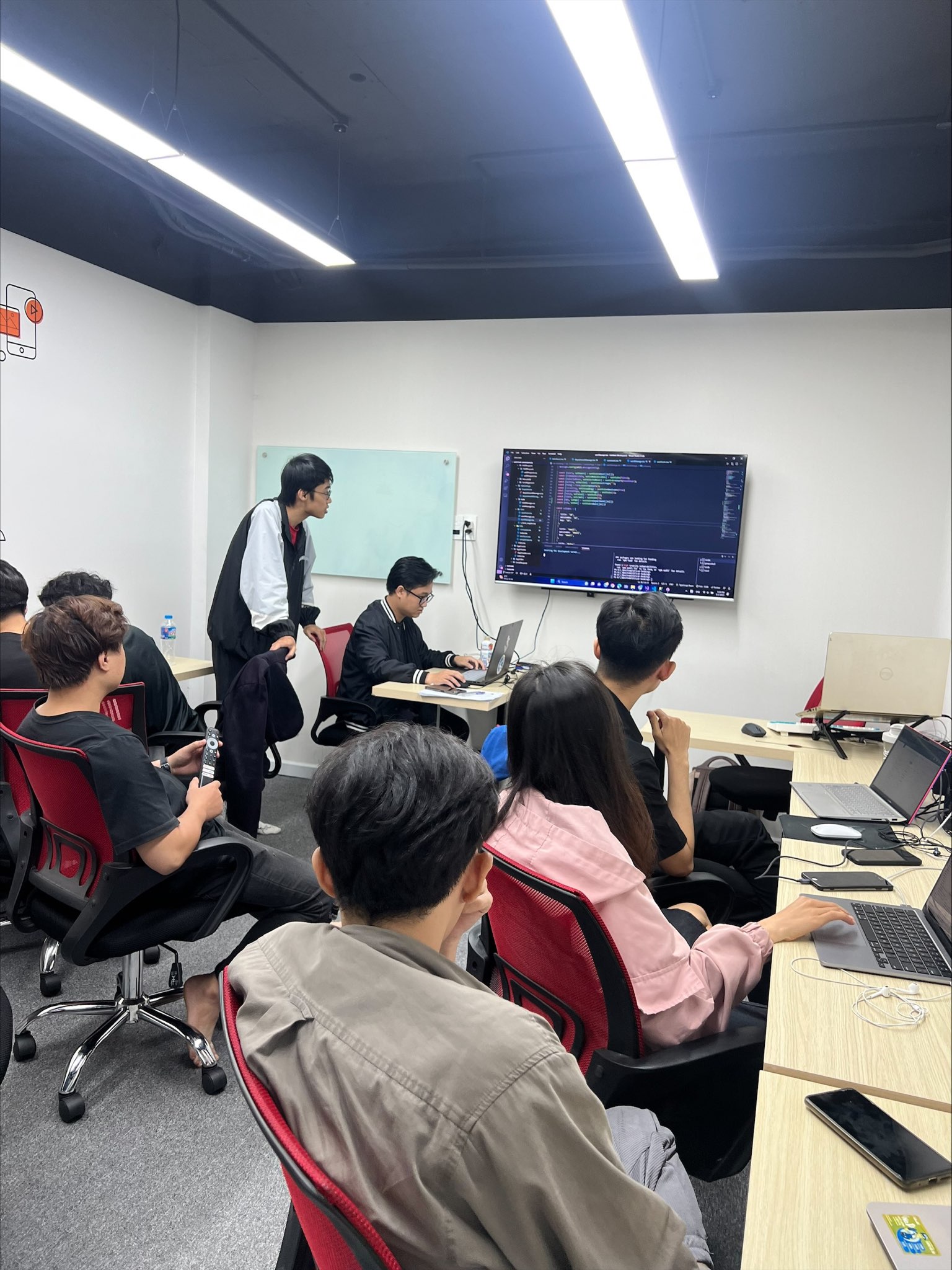 imgpsh_fullsize_anim (2) - Thy Nhật.jpg
